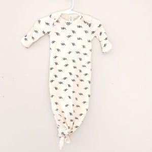 Kate Quinn 0-3 months 100% organic cotton Knotted Sleeper